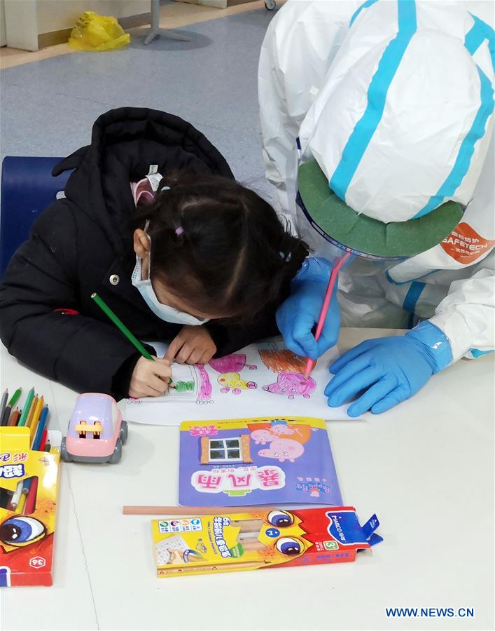 CHINA-WUHAN-CHILDREN'S HOSPITAL-TEMPORARY PARENTS (CN)
